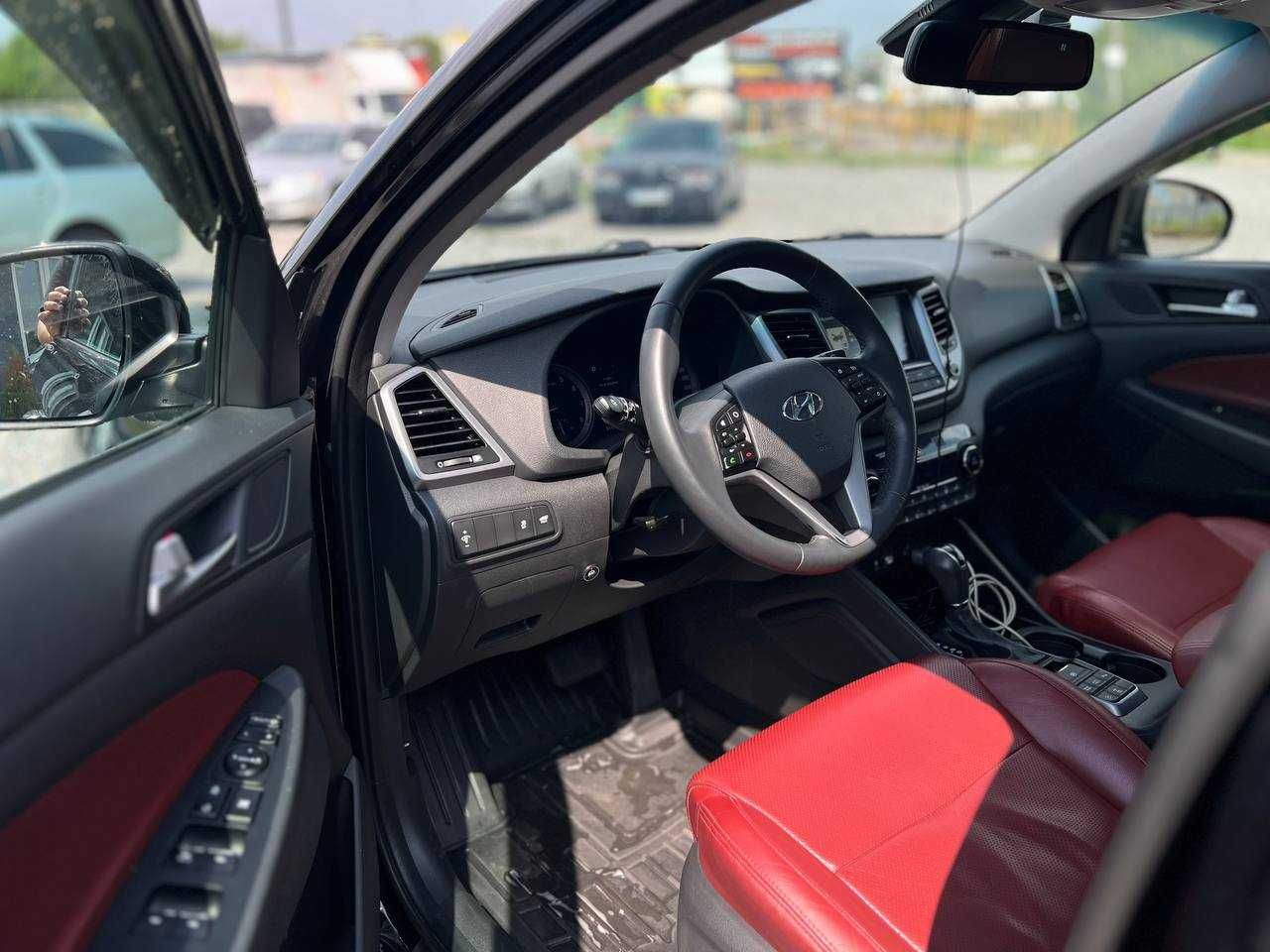 Hyundai Tucson 2015  2.0 бензин