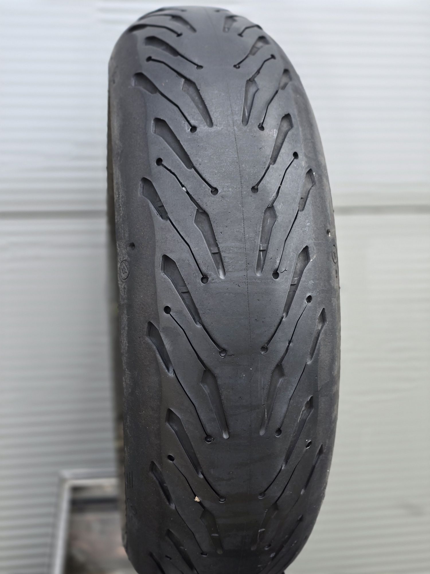 Opona Michelin Road 5 2ct 180/55/17