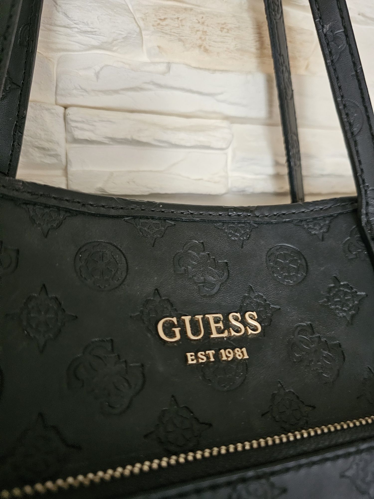Torebka Guess Vikky Czarna Oryginalna A4