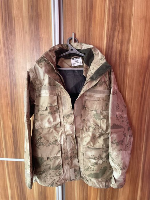 Продаю парку водовідштовхувальну нова