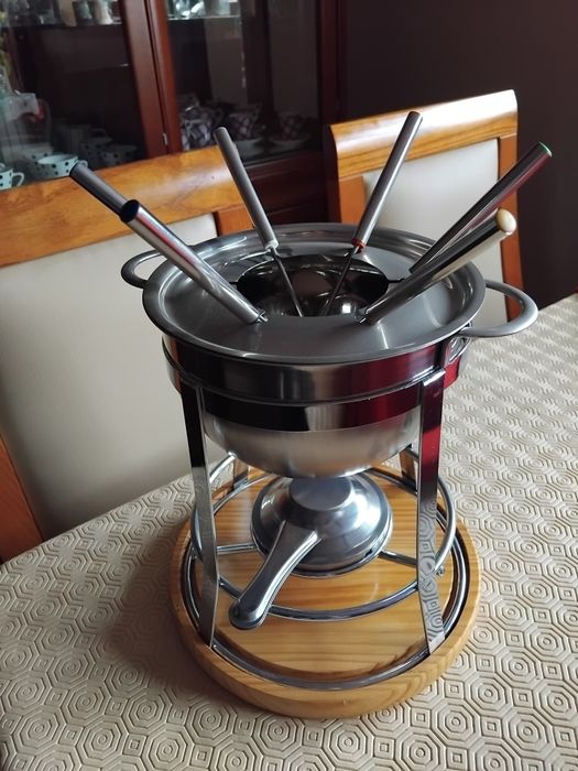 Fondue em inox novo