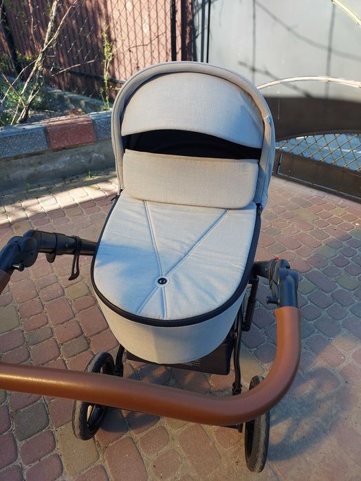 Продам коляску Roan Bass Next