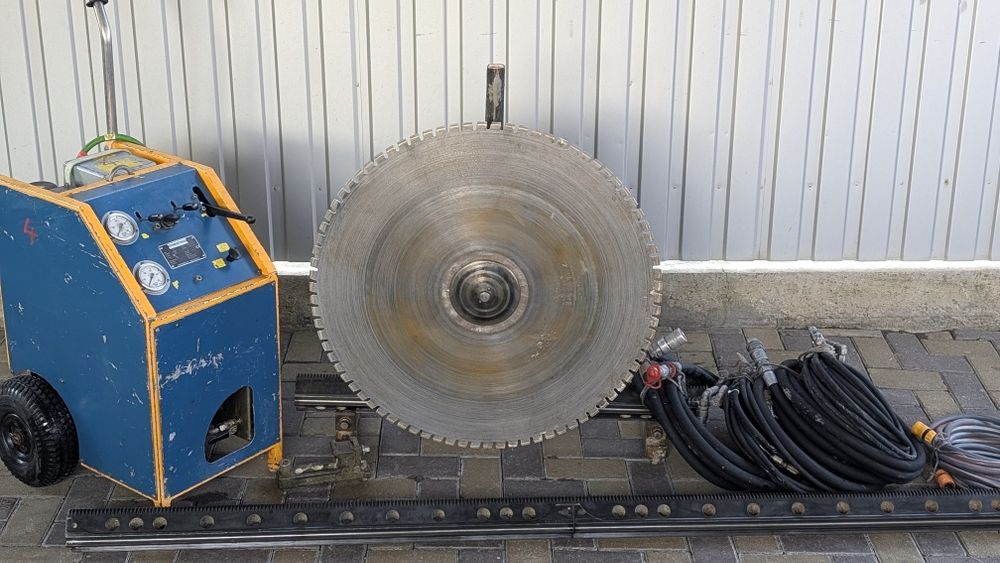 Стенорезная пила . Бетонорез Tyrolit, Hydrostress , weka , Hilti