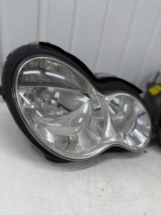 Фара ліва права Mercedes C-class W203 передня фара Мерседес цешка W203