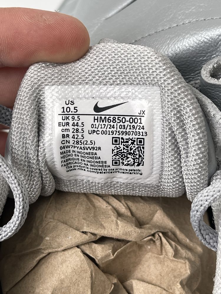 Оригинал Nike Air Max Plus Tiempo Wolf Gray Black (HM6850 001) найк тн