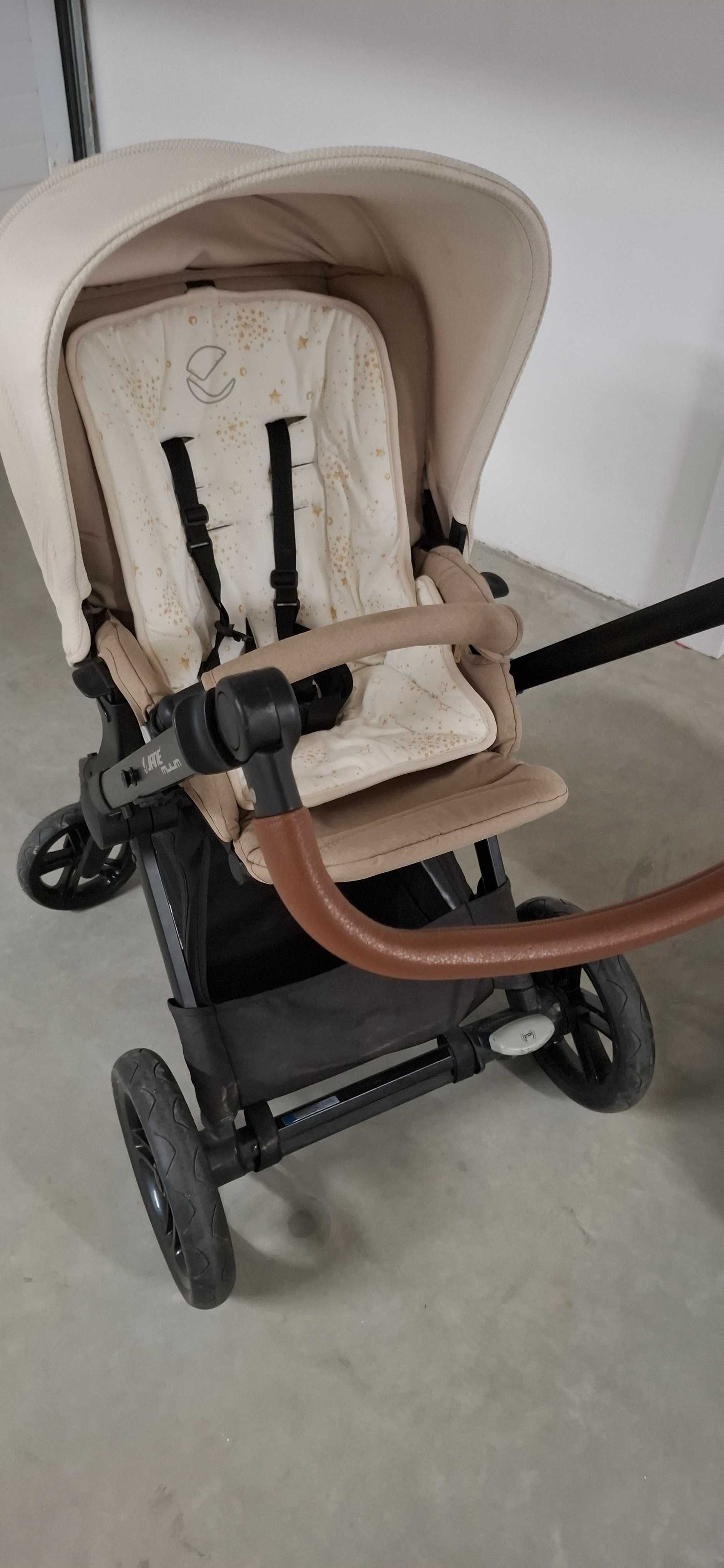 Conjunto carrinho + ovo/alcofa + isofix Jané Matrix