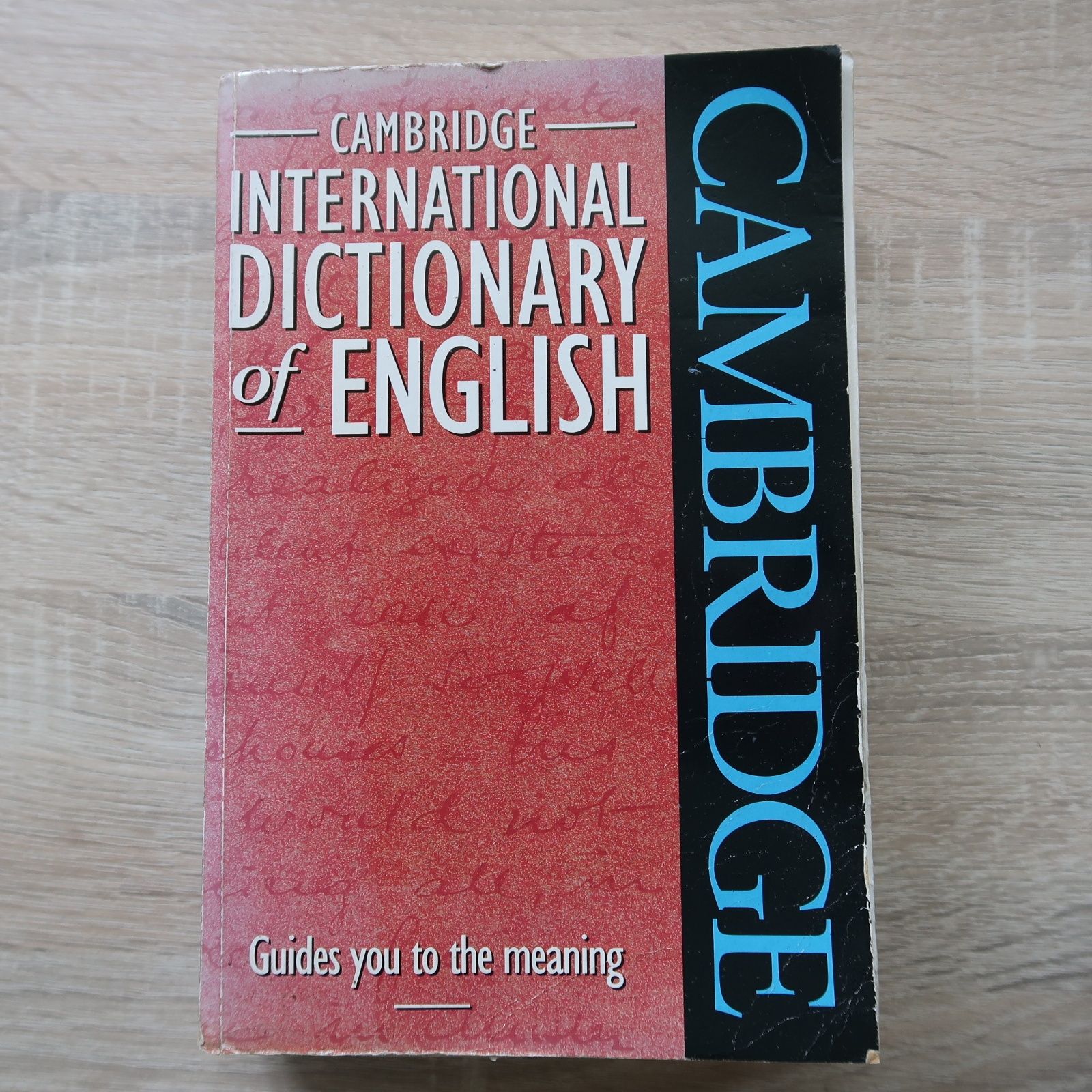 Słowniki: Cambridge International Dictionary of English