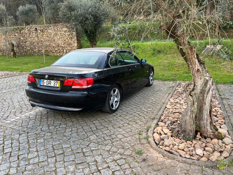 BMW 320d cabrio em BOM Estado