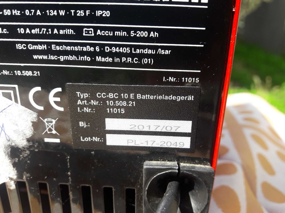 Prostownik do ładowania akumulatorów 12V EINHELL CC-BC 10 E