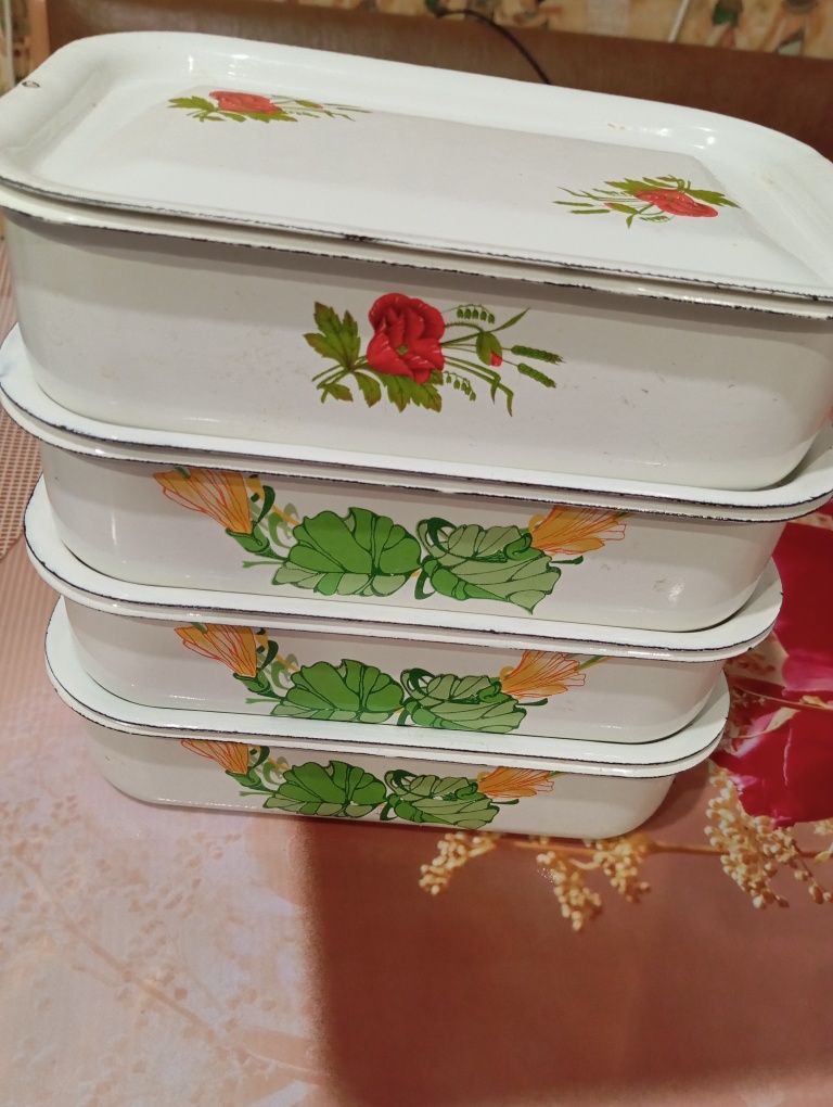 Судочки,лоточки,посуд.