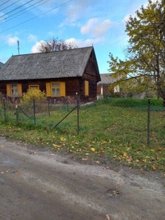 Działka zabudowana o pow. 1935 m2 w miejscowości Leszczydół-Nowiny