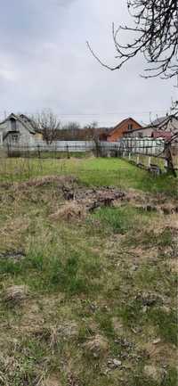 Продається земельна ділянка з домом 40 км від Києва