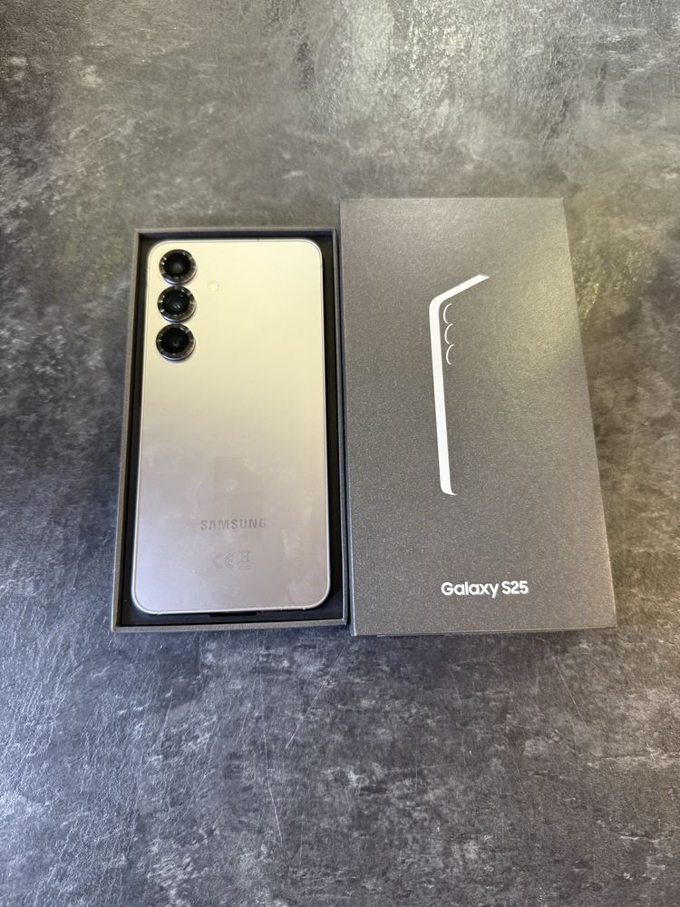 Samsung S25 256GB