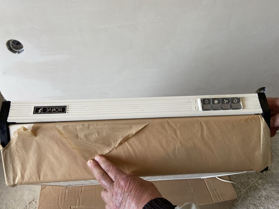 Продам воздухоочиститель для кухни элион новый