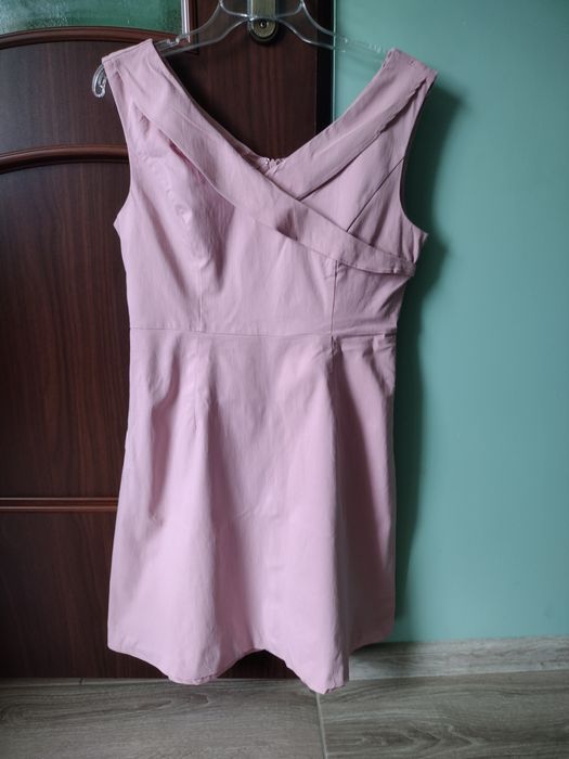 Sukienka koktajlowa Vila