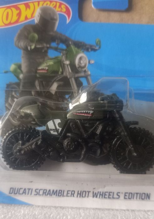 Conjunto 2 ducati Scrambler hot wheels