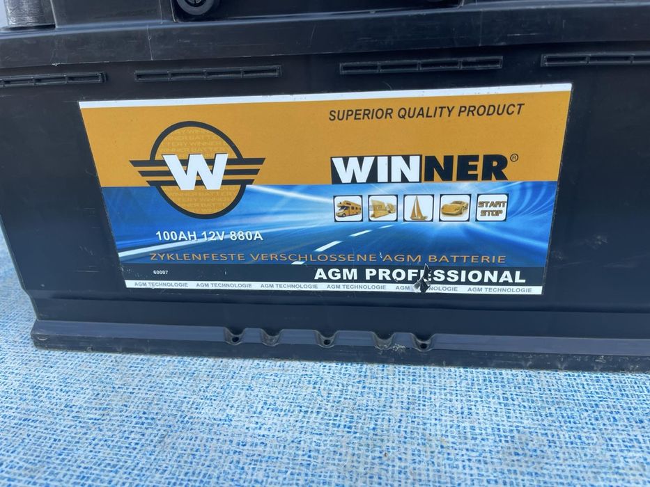 Автомобільний акумулятор Winner Premium AGM.