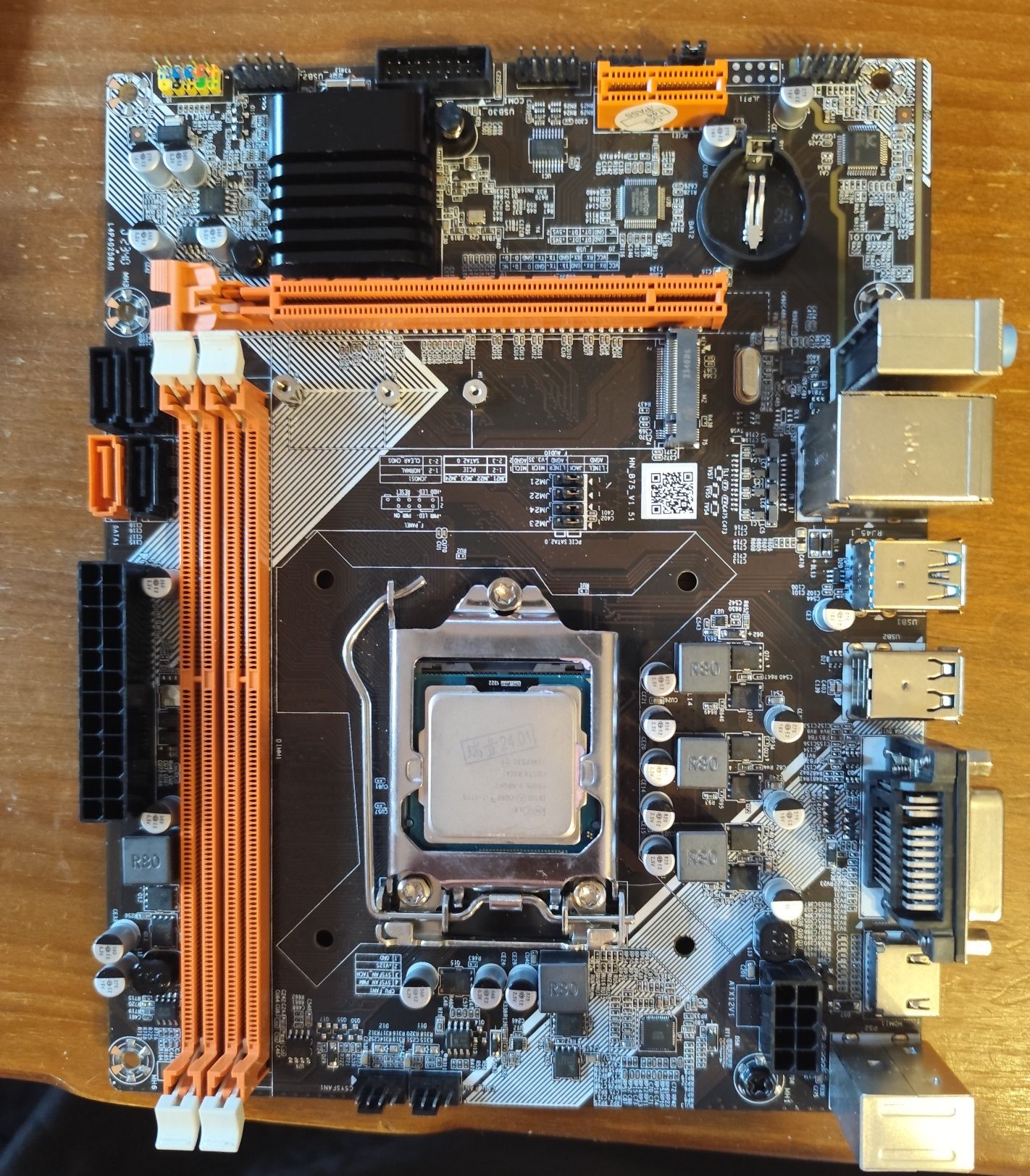 Motherboard novo com 2 memórias DDR3 8GB