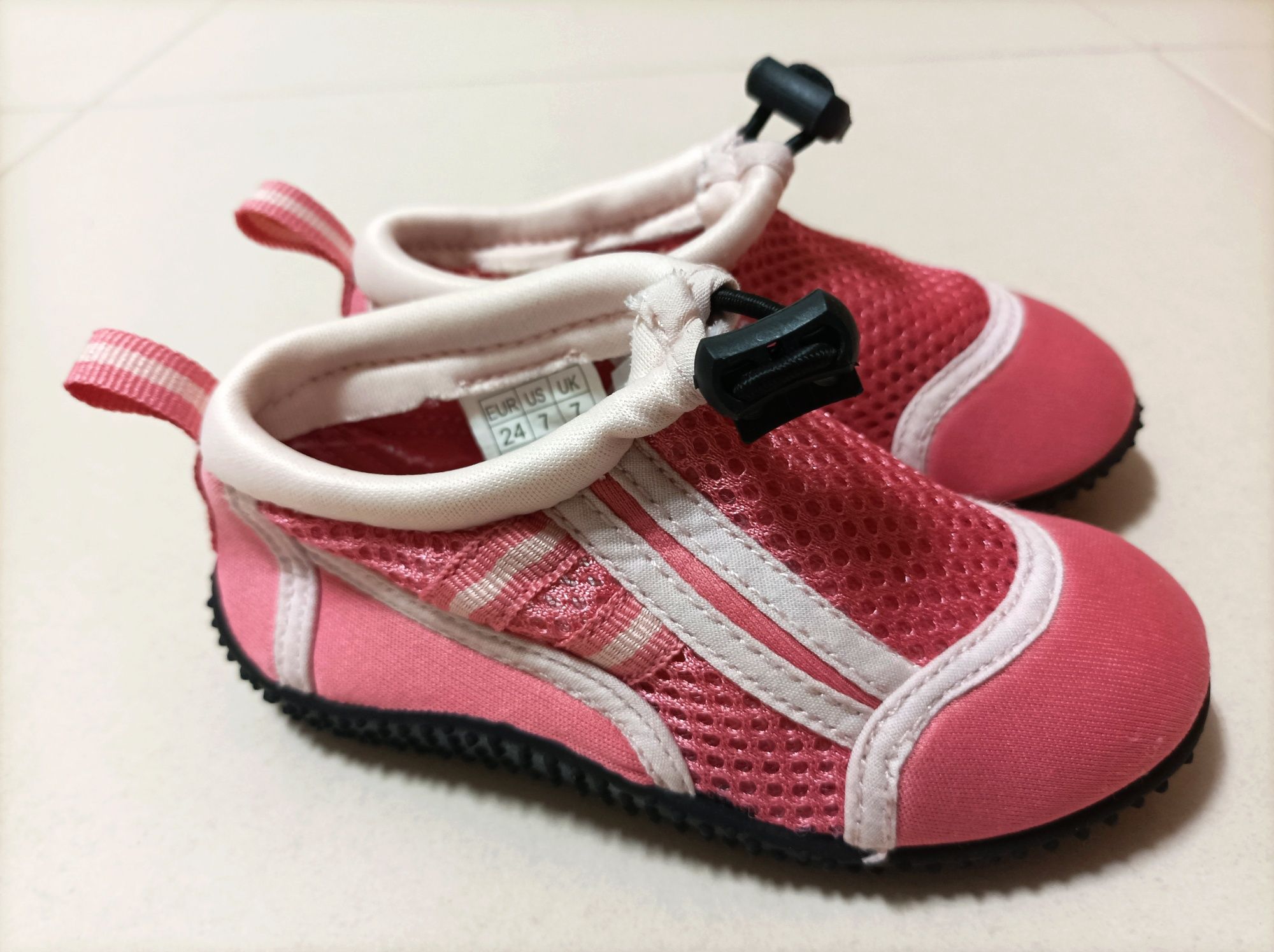 Aquashoes para Menina marca Lupilu (Tam. 24)