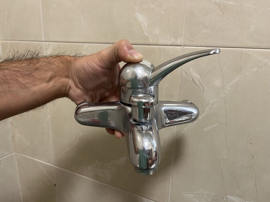 Torneiras de Banheira e Bidé Roca