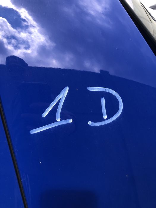 Błotnik prawy przód przedni Skoda Fabia II 2 LF5K