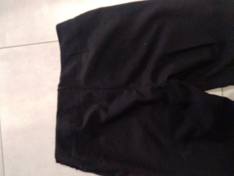 Piękne eleganckie spodnie rozmiar L