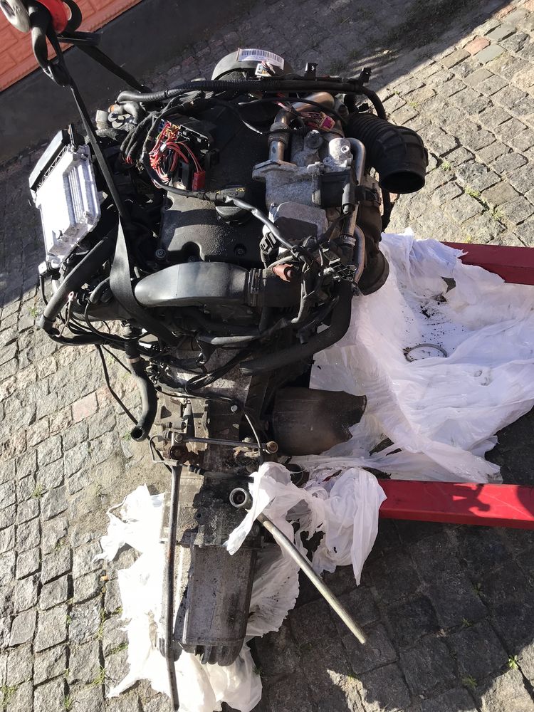 Мотор Двигун BPW 2.0 8v, BLB BRE 2.0 16v Audi A4 b7 Шрот