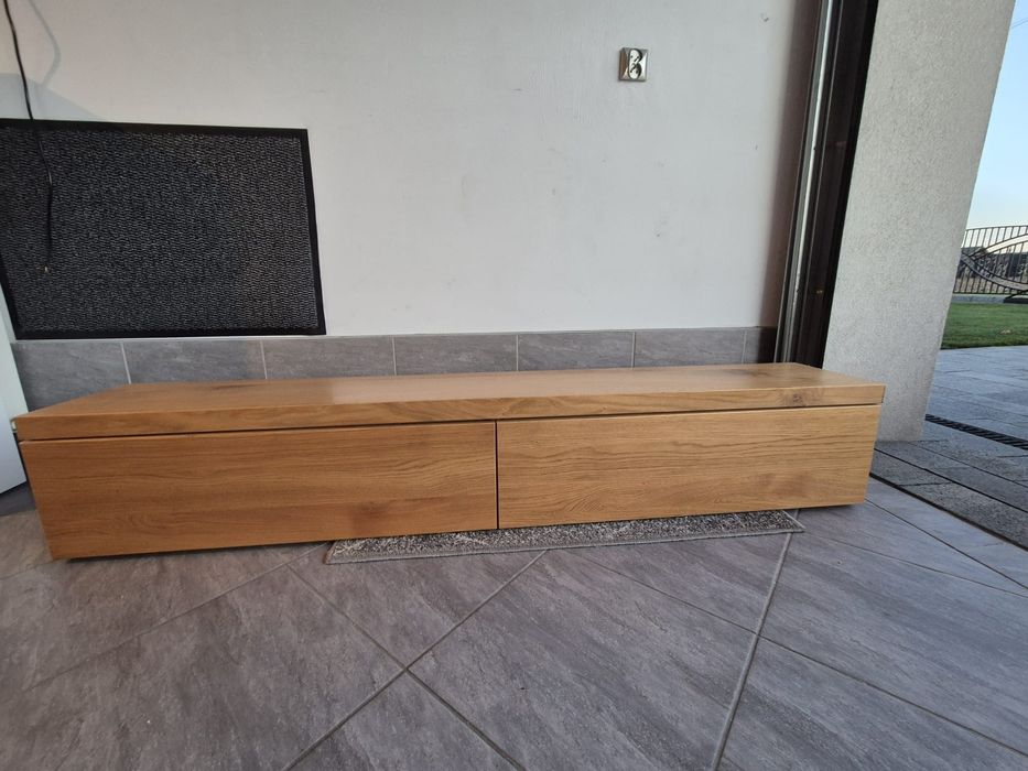 Dębowa szafka pod telewizor