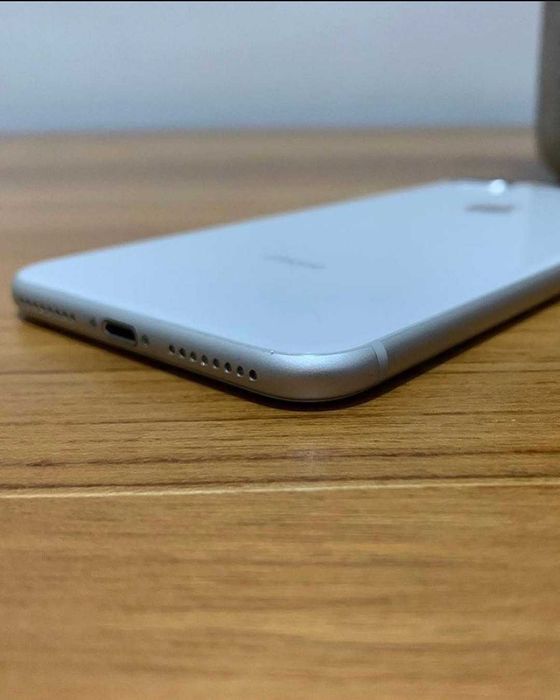 iPhone 8 Plus Silver 100% батарея ідеальний стан