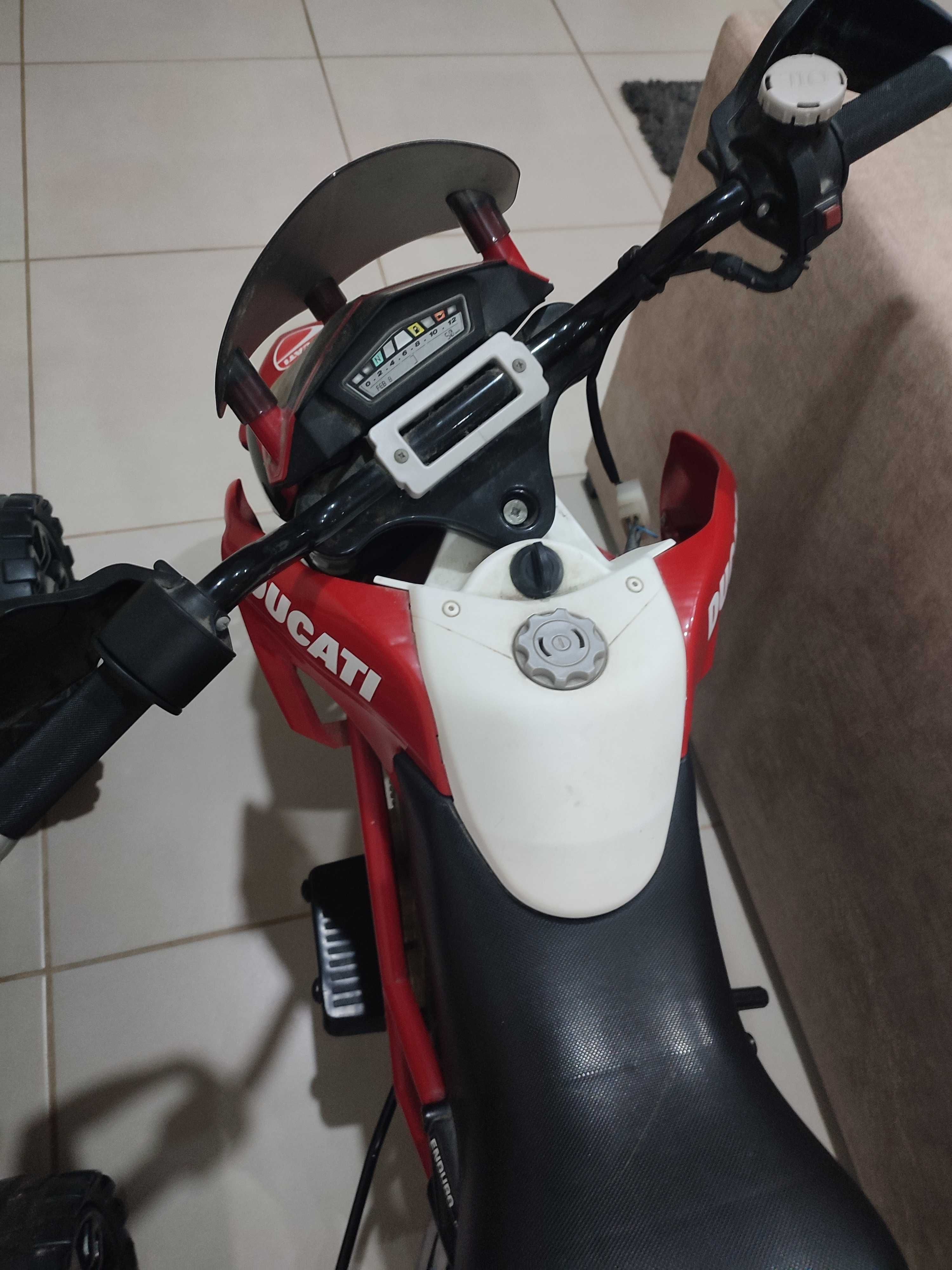 Motos a bateria seminovos