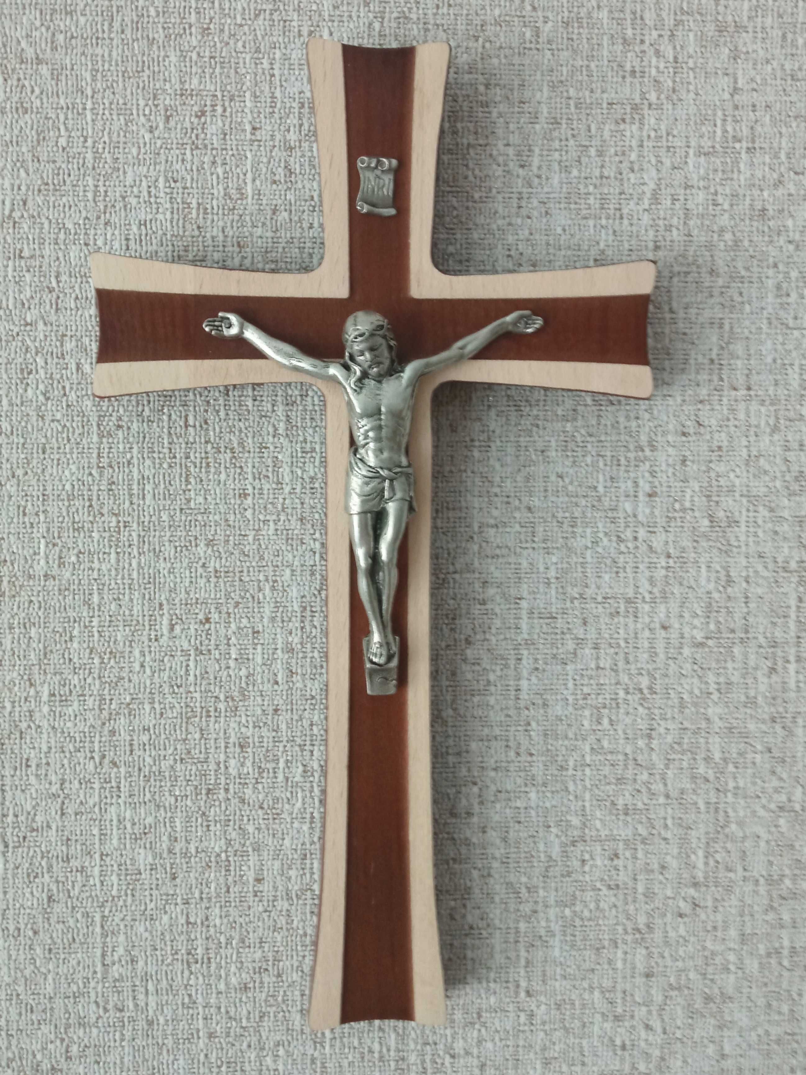 Krzyż drewniany,25x 16cm.Cena za 1 szt.