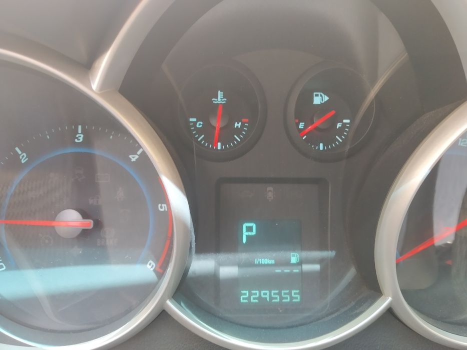 Chevrolet cruze 2.0дизель,автомат.