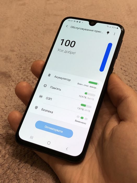 Телефон Samsung Galaxy A40 4/64gb NFC гарний стан