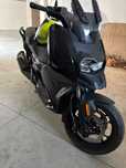 BMW C400 X como nova.