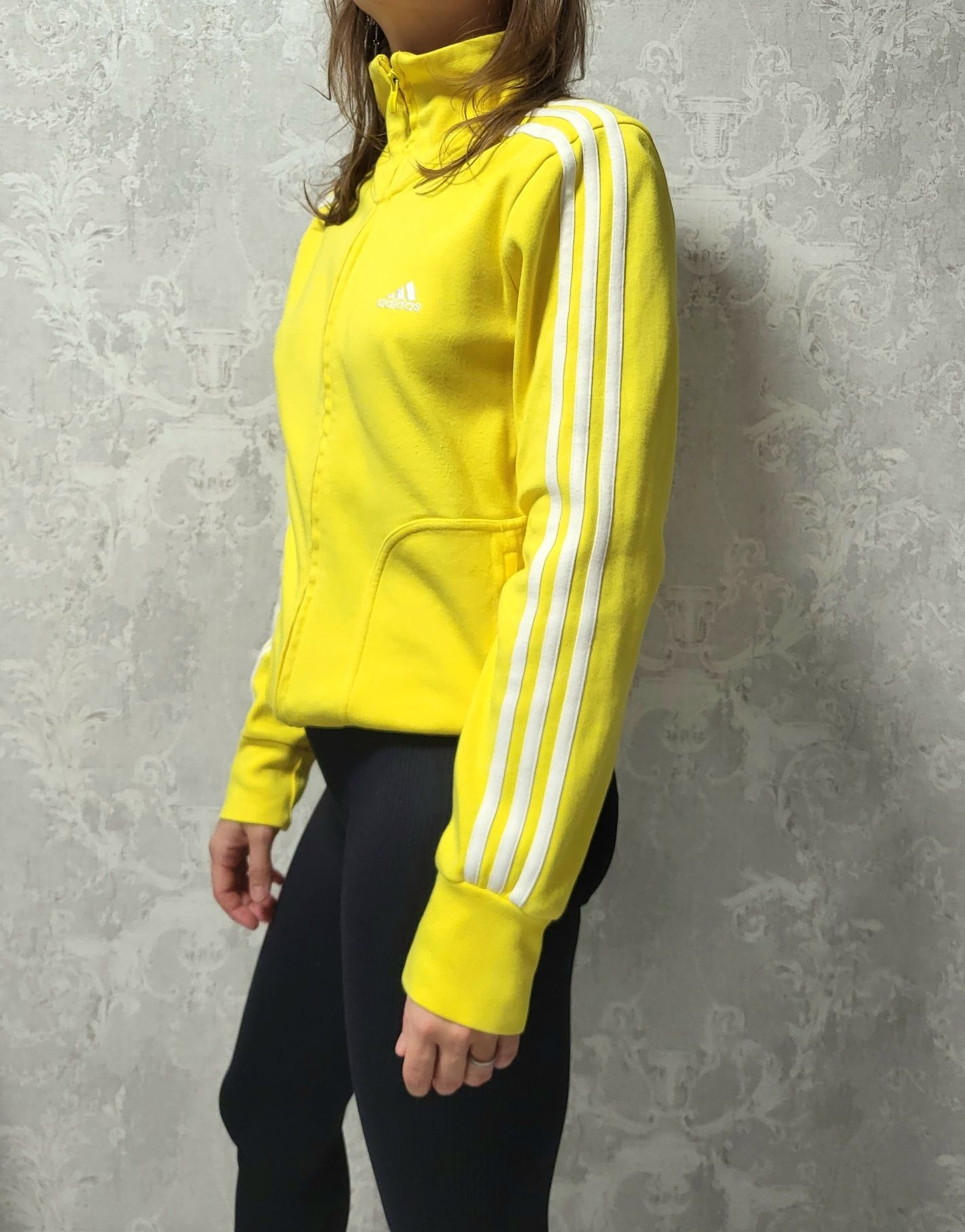 Оригінальна кофта світшот олімпійка Adidas жовта