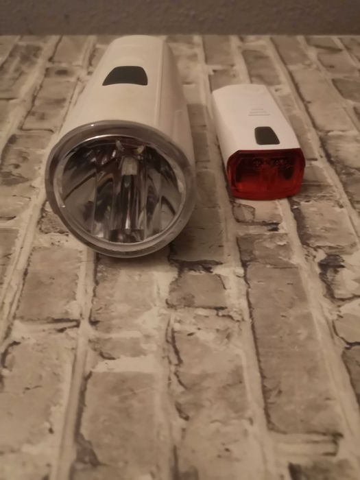 Conjunto de iluminação (dianteira e traseira) de LEDS