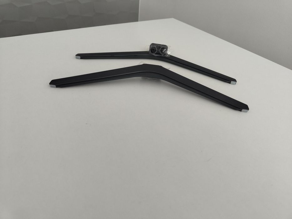 Pés para TV TCL 65C6K