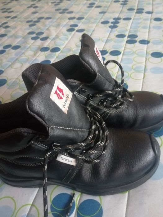 Botas Homem pretas 41 Forwalk como novas