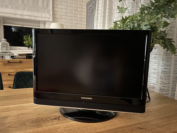 Telewizor Grundig 22 cale