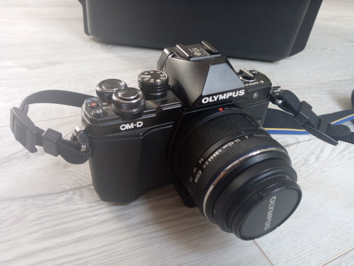 Olympus OM-D M10 Mark II – micro 4/3 walizka 3 obiektywy zoom i tele