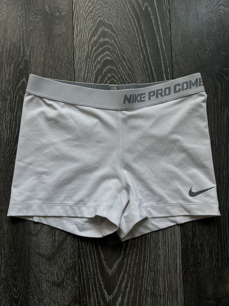 Szorty dopasowane Nike Pro Combat