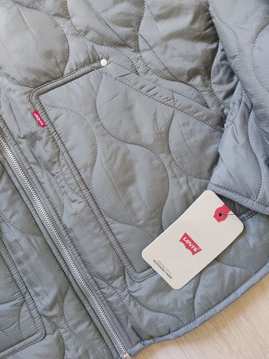 Levis xl  L нова куртка