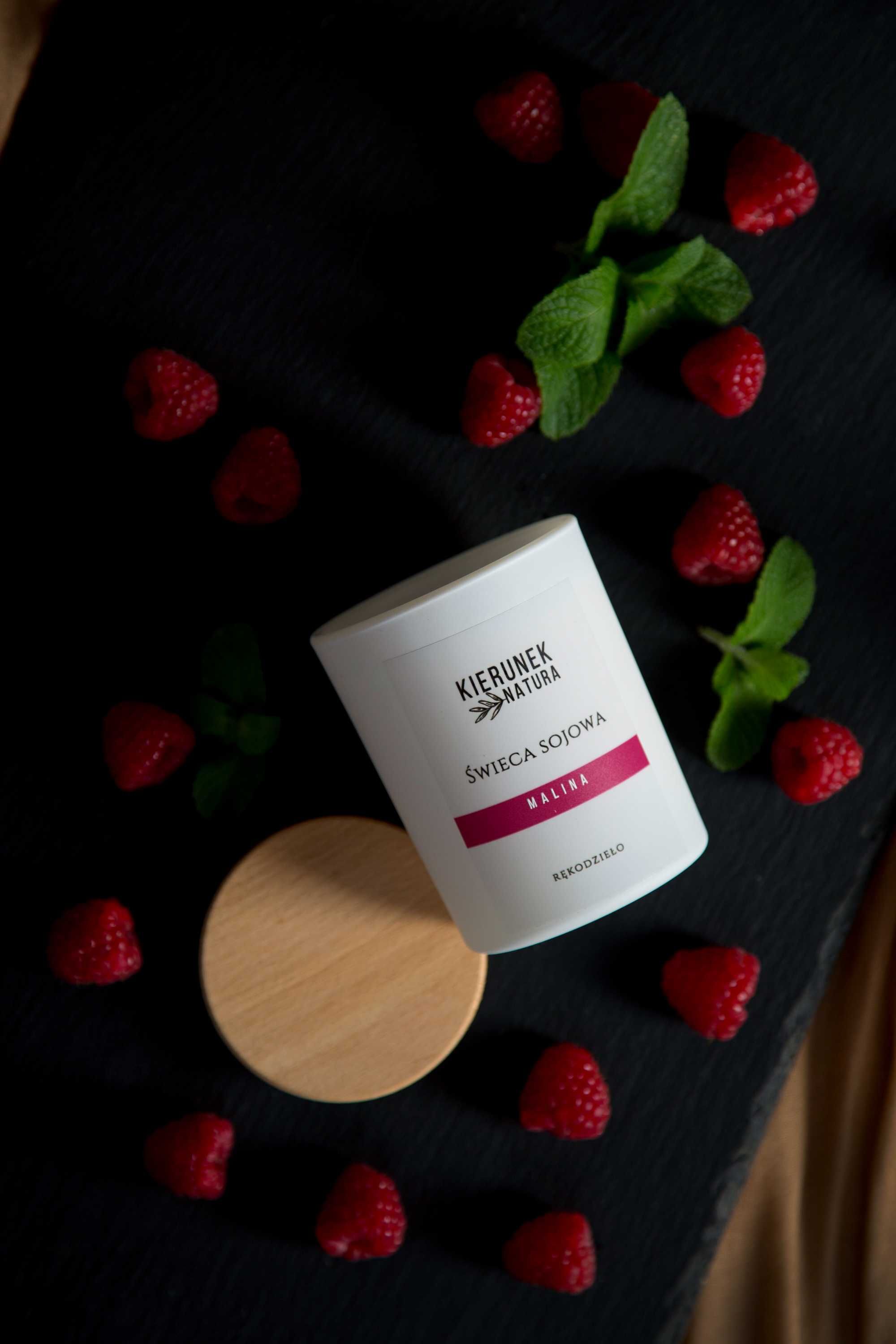 Zapachowa świeca sojowa Malina 280 ml, 60h palenia, białe matowe szkło