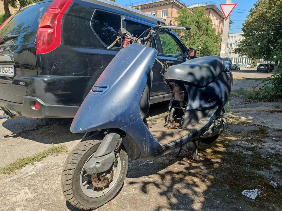 Продам мопед aprillia amico