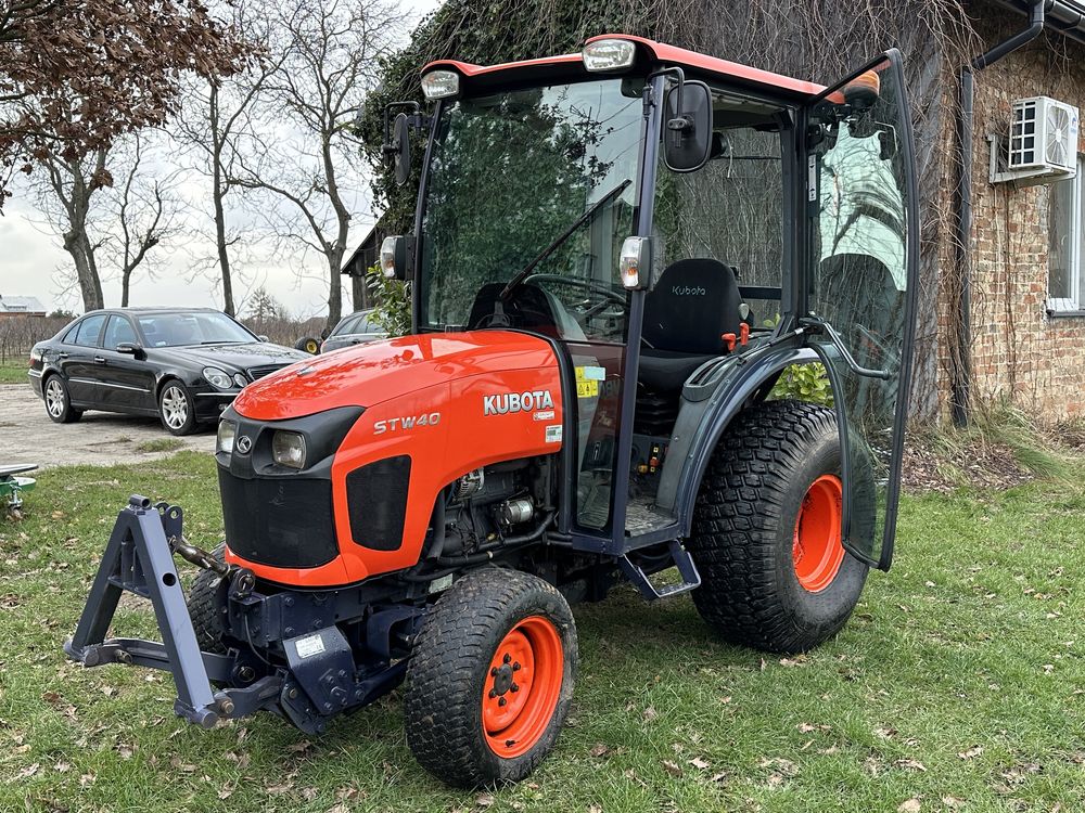 Traktor 2015’ sadowniczy Kubota STV STW40 przedni WOM TUZ