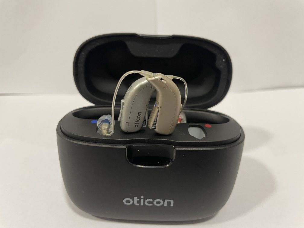 Слуховий апарат Oticon More 1