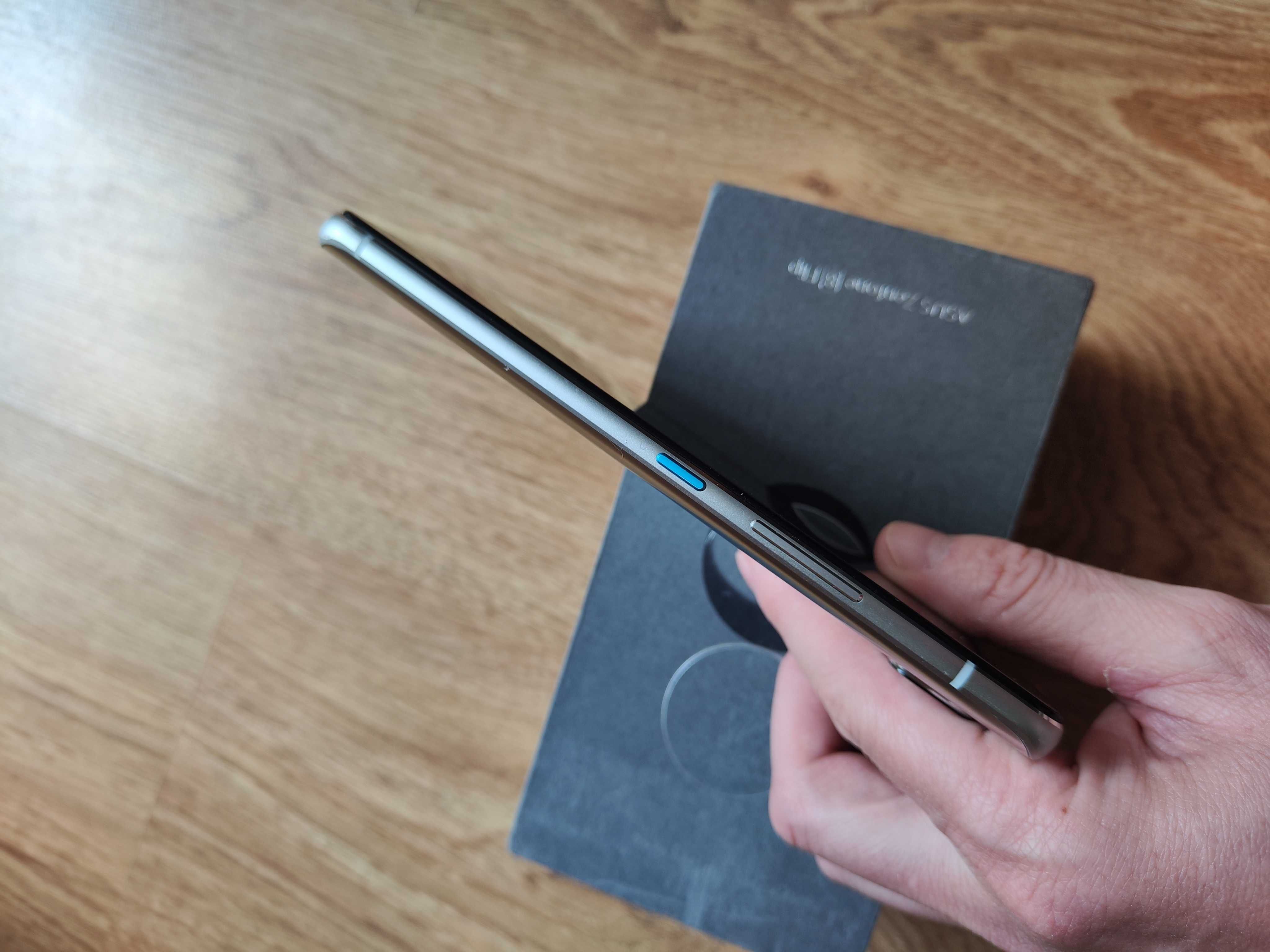 Asus ZenFone 8 flip 8/256