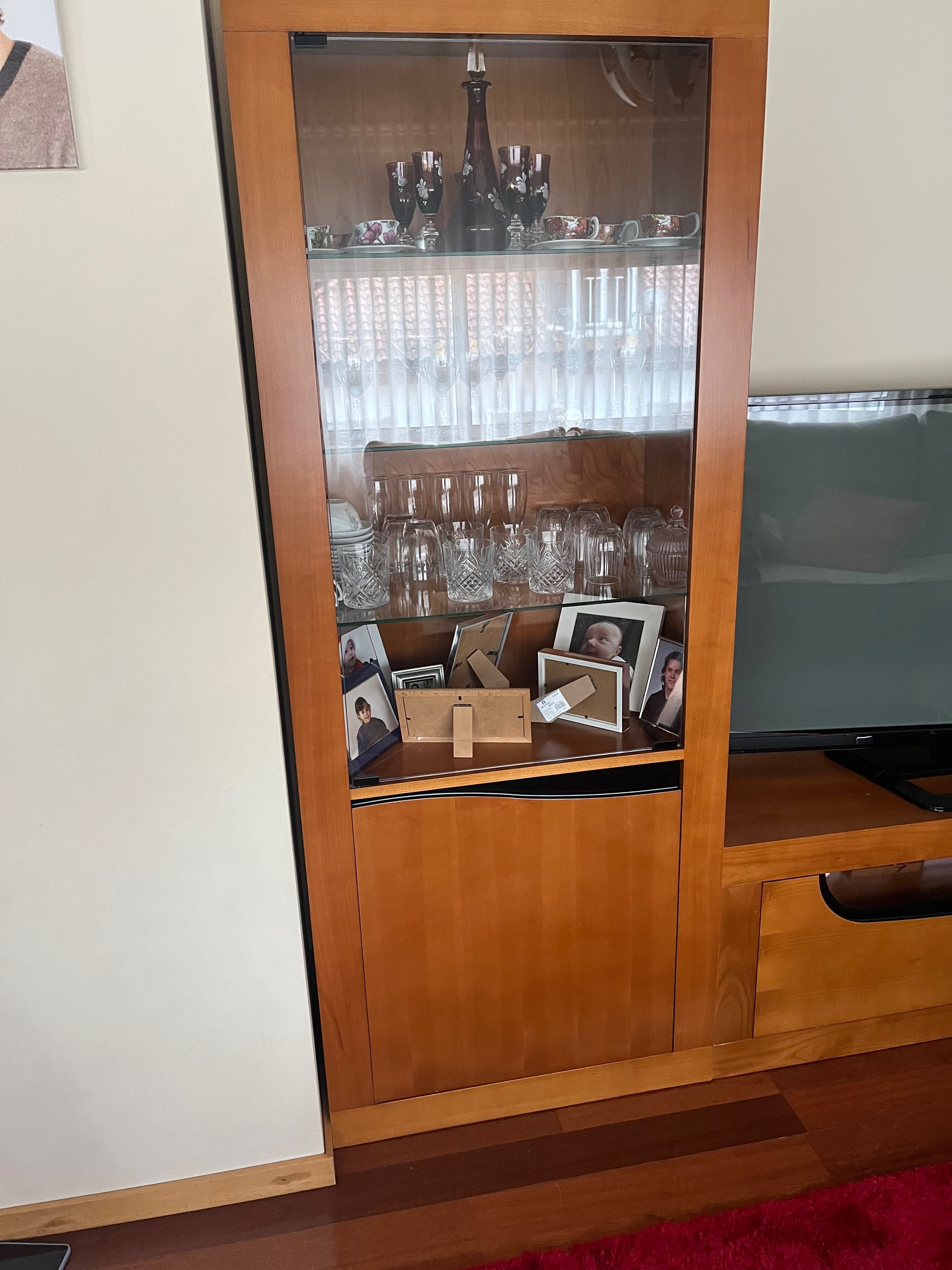 Móvel de sala e tv em cerejeira