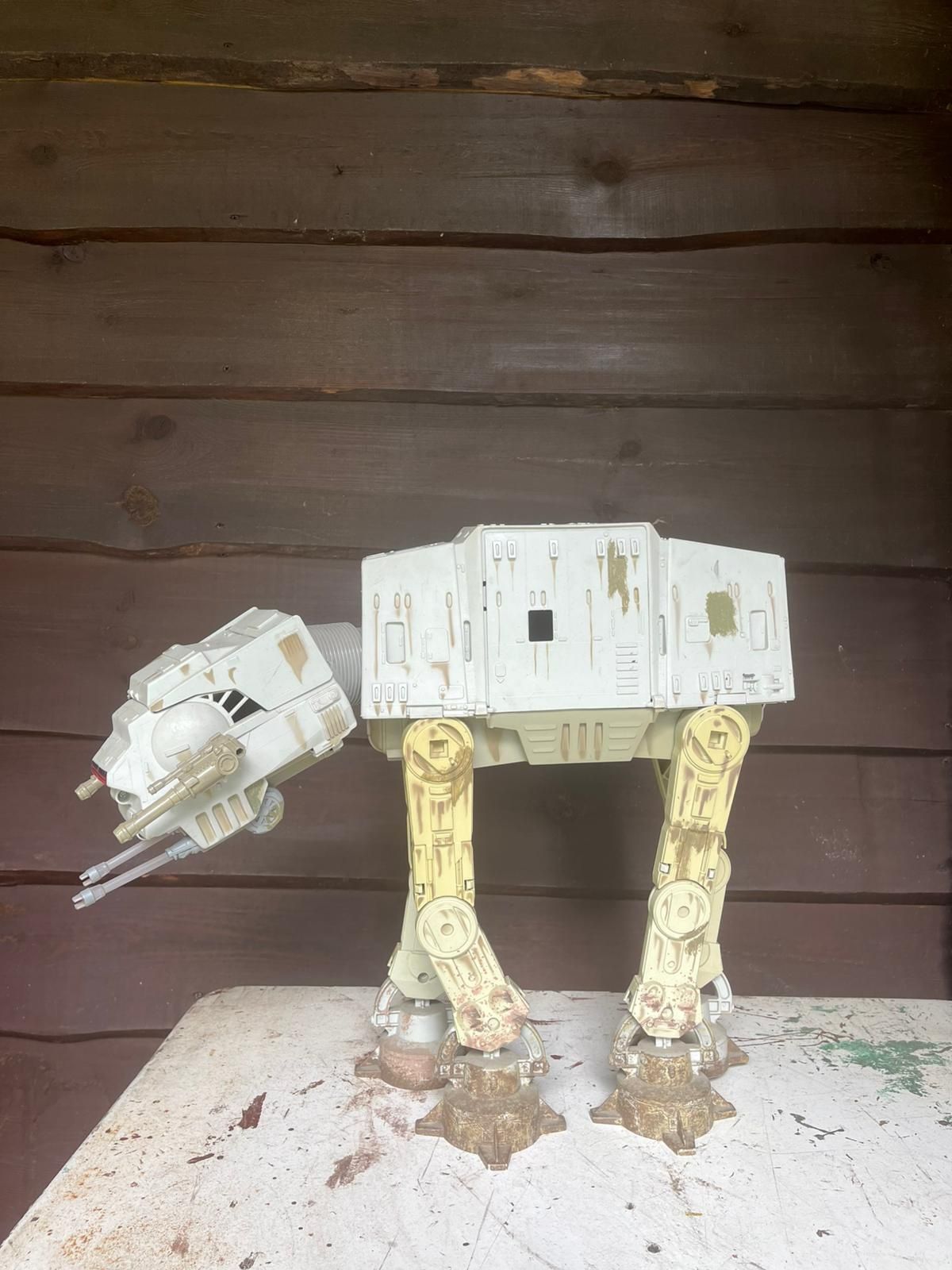 Figurka kolekcjonerska AT-AT Walker