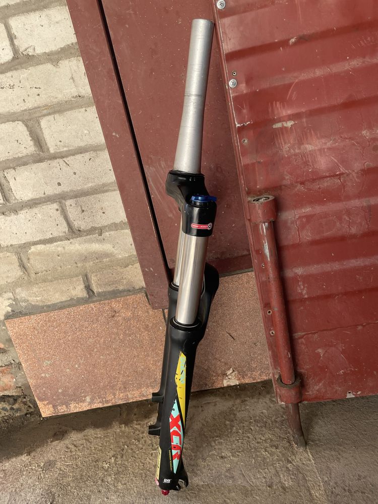 Вилка Santour XCR , 26/27.5 конус шток 18.5см